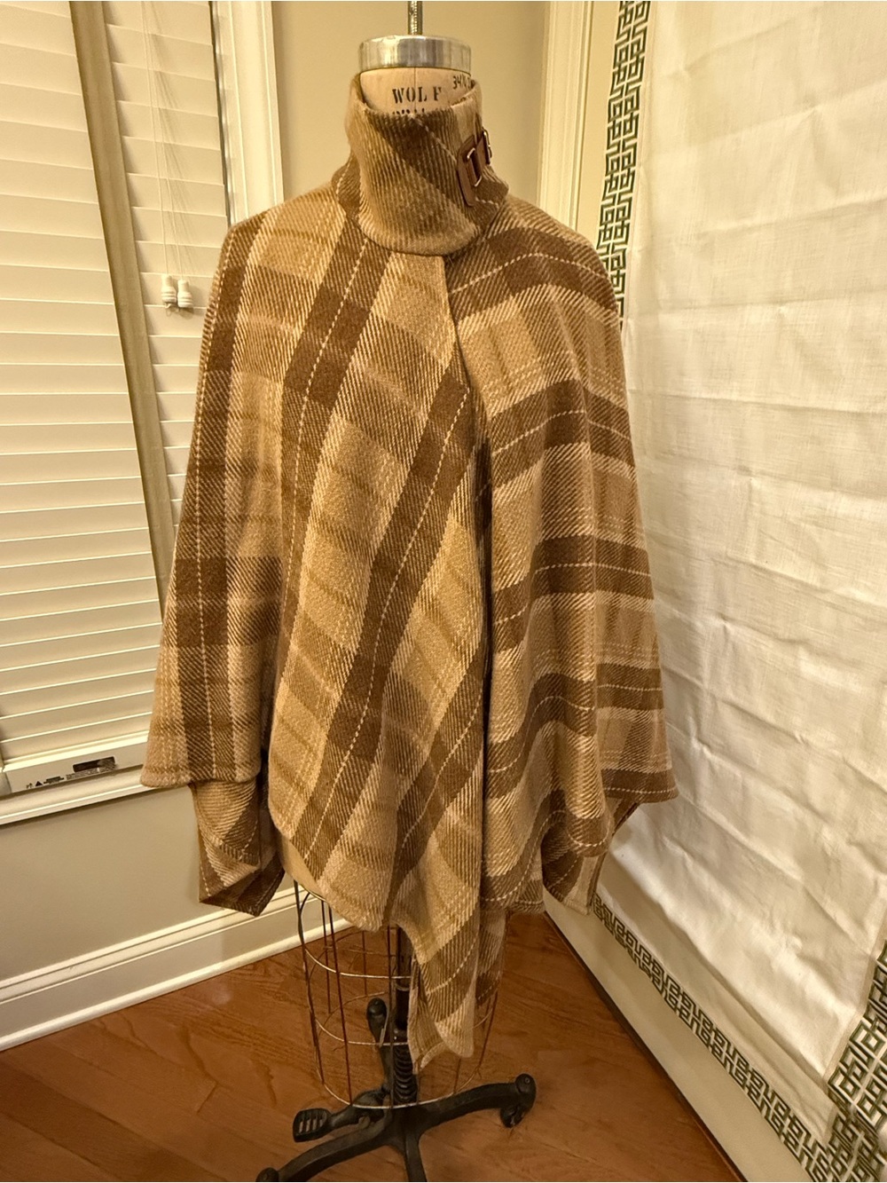 Lauren Ralph Lauren Wool Blend Plaid Poncho Cape Size L/XL